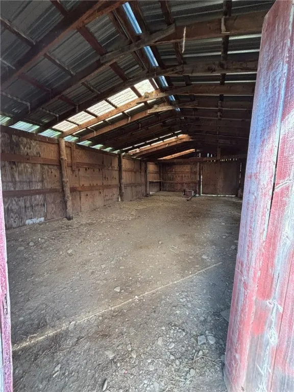 Barn