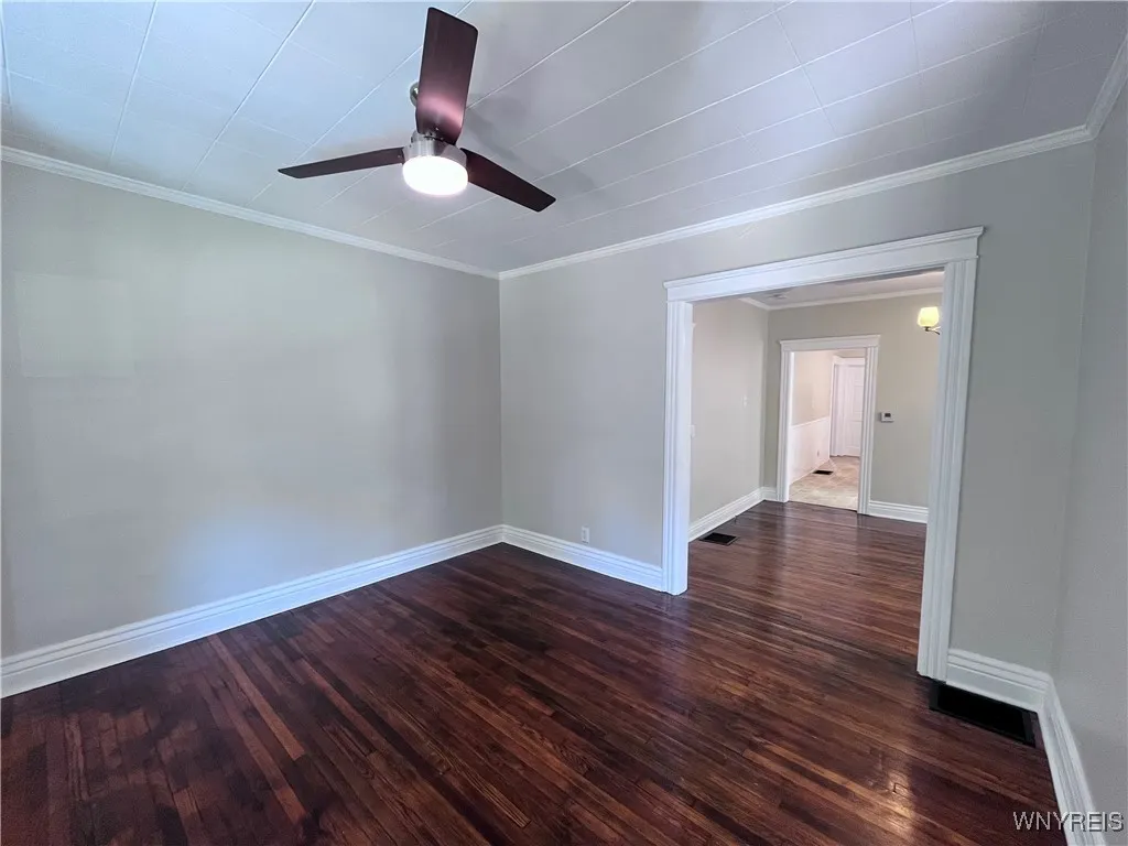 289 Hoyt Street, Buffalo, New York 14213, Buffalo, New York 14213, 6 Bedrooms Bedrooms, ,2 BathroomsBathrooms,Residential,For Sale,289 Hoyt Street, Buffalo, New York 14213,B1632923