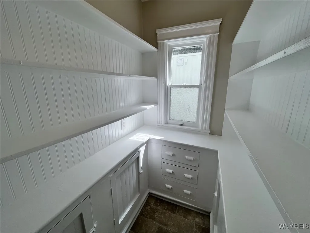 289 Hoyt Street, Buffalo, New York 14213, Buffalo, New York 14213, 6 Bedrooms Bedrooms, ,2 BathroomsBathrooms,Residential,For Sale,289 Hoyt Street, Buffalo, New York 14213,B1632923