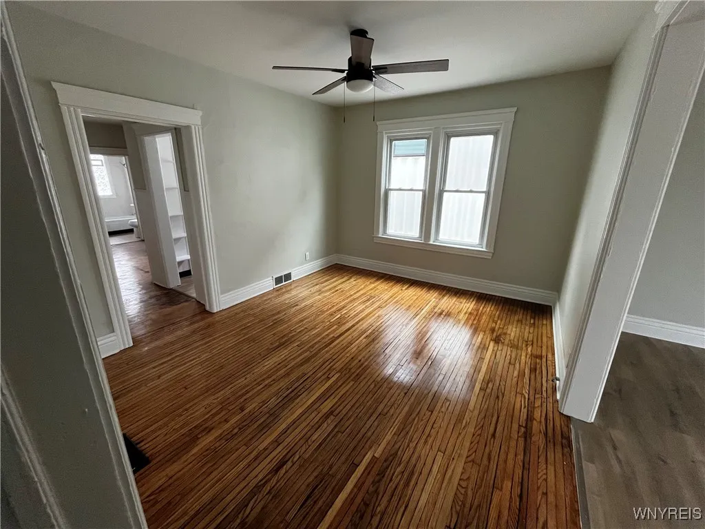 289 Hoyt Street, Buffalo, New York 14213, Buffalo, New York 14213, 6 Bedrooms Bedrooms, ,2 BathroomsBathrooms,Residential,For Sale,289 Hoyt Street, Buffalo, New York 14213,B1632923