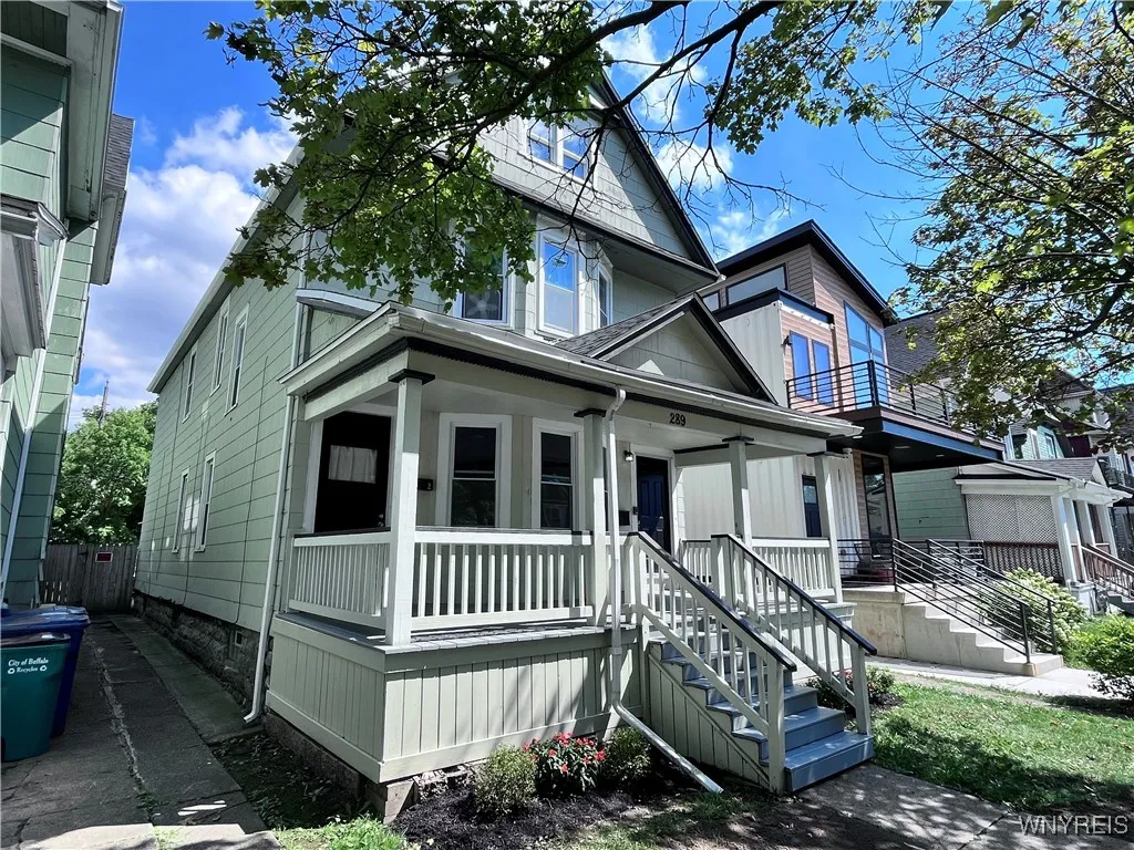 289 Hoyt Street, Buffalo, New York 14213, Buffalo, New York 14213, 6 Bedrooms Bedrooms, ,2 BathroomsBathrooms,Residential,For Sale,289 Hoyt Street, Buffalo, New York 14213,B1632923