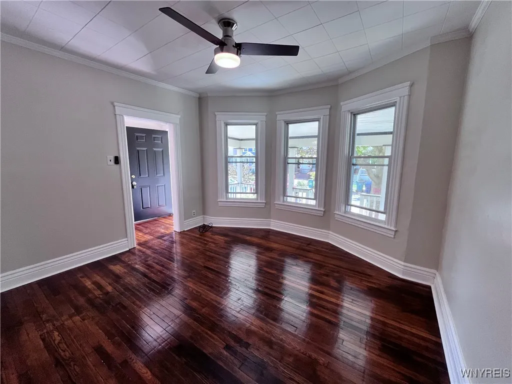 289 Hoyt Street, Buffalo, New York 14213, Buffalo, New York 14213, 6 Bedrooms Bedrooms, ,2 BathroomsBathrooms,Residential,For Sale,289 Hoyt Street, Buffalo, New York 14213,B1632923