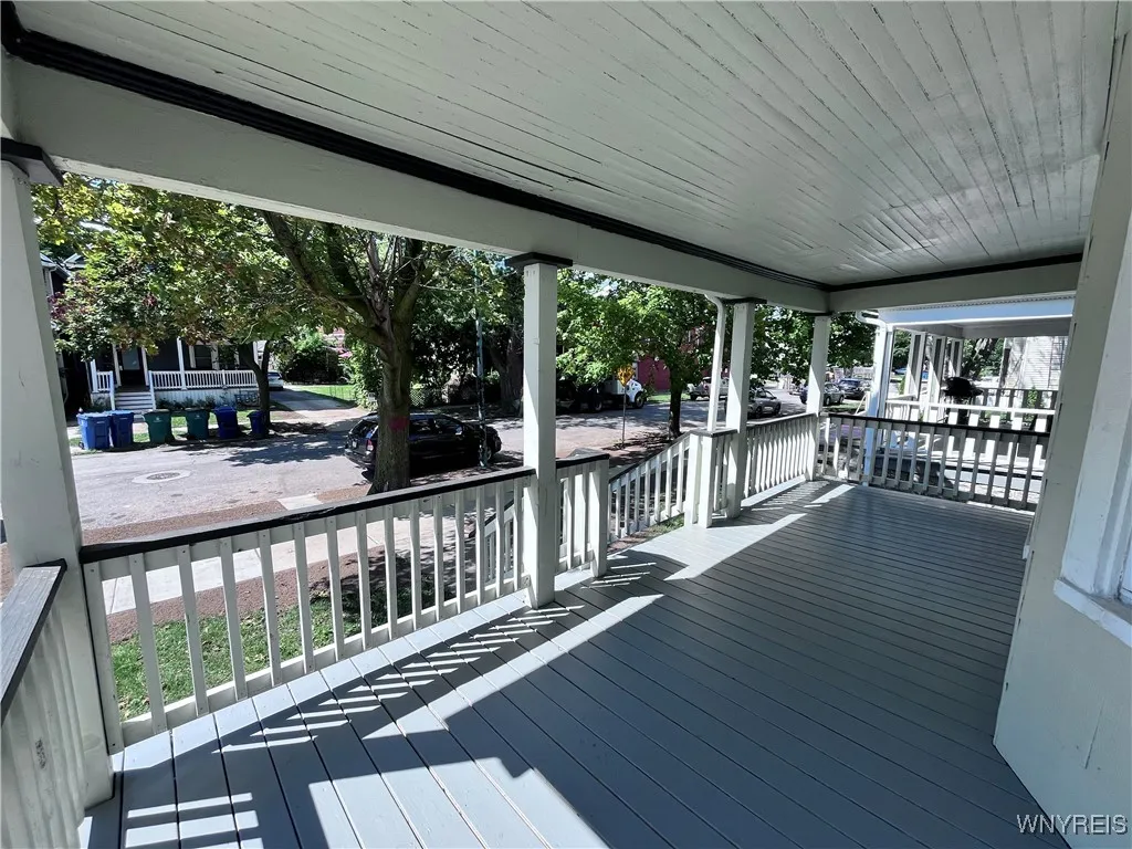 289 Hoyt Street, Buffalo, New York 14213, Buffalo, New York 14213, 6 Bedrooms Bedrooms, ,2 BathroomsBathrooms,Residential,For Sale,289 Hoyt Street, Buffalo, New York 14213,B1632923