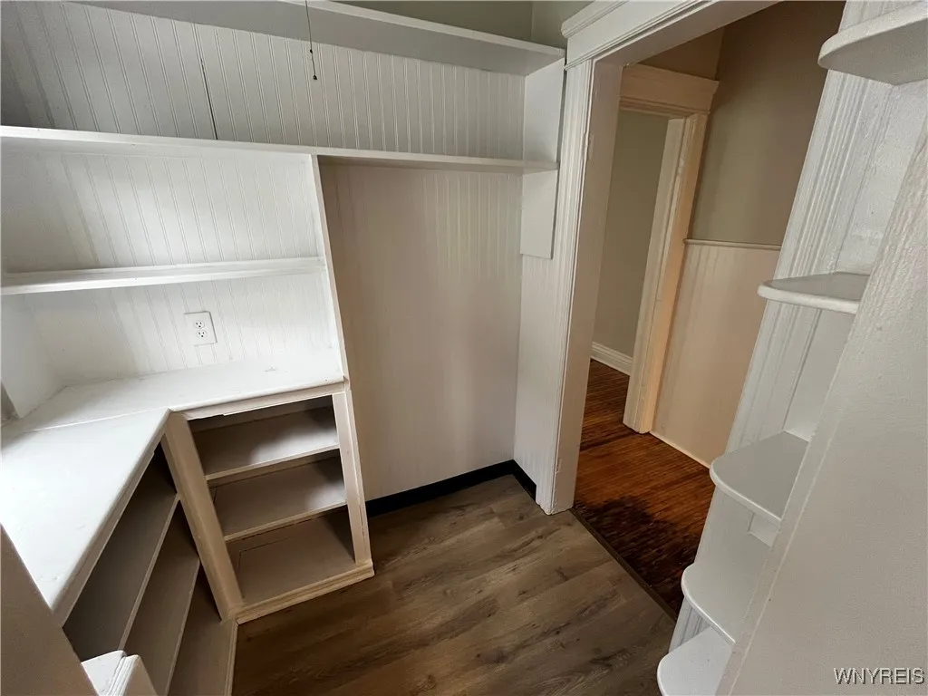289 Hoyt Street, Buffalo, New York 14213, Buffalo, New York 14213, 6 Bedrooms Bedrooms, ,2 BathroomsBathrooms,Residential,For Sale,289 Hoyt Street, Buffalo, New York 14213,B1632923