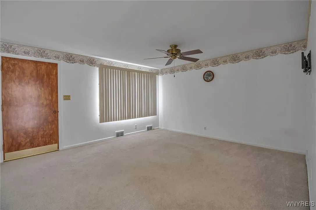 Living​​‌​​​​‌​​‌‌​‌‌​​​‌‌​‌​‌​‌​​​‌​​ room
