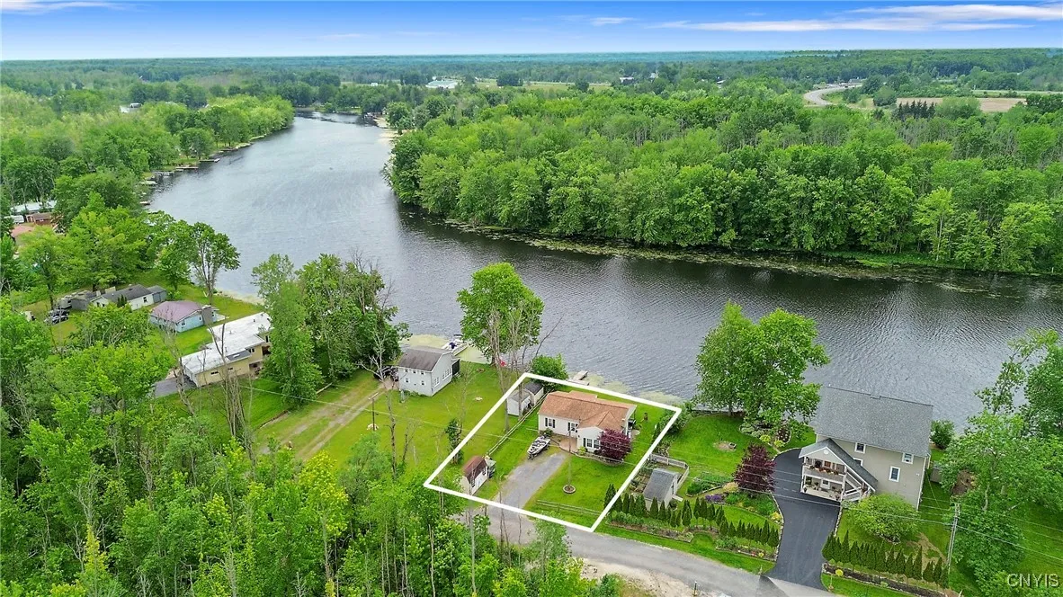 3528 Horseshoe Island Road, Clay, New York 13041, Clay, New York 13041, 2 Bedrooms Bedrooms, 5 Rooms Rooms,1 BathroomBathrooms,Residential,For Sale,3528 Horseshoe Island Road, Clay, New York 13041,S1632947