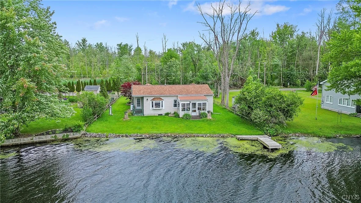 3528 Horseshoe Island Road, Clay, New York 13041, Clay, New York 13041, 2 Bedrooms Bedrooms, 5 Rooms Rooms,1 BathroomBathrooms,Residential,For Sale,3528 Horseshoe Island Road, Clay, New York 13041,S1632947