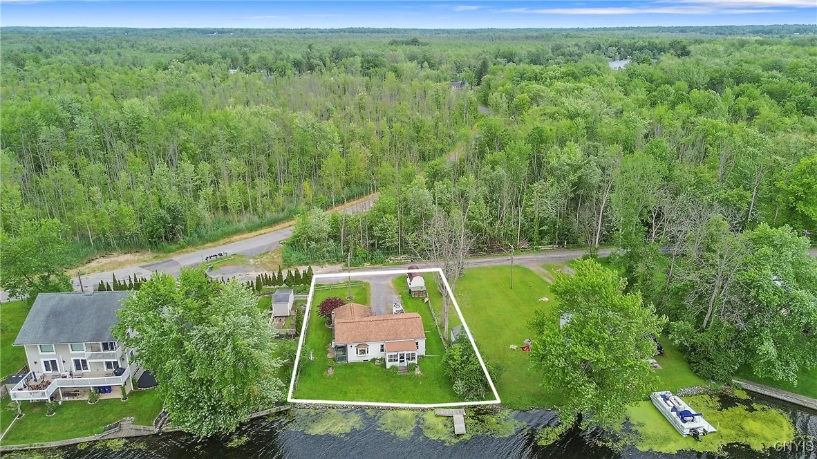 3528 Horseshoe Island Road, Clay, New York 13041, Clay, New York 13041, 2 Bedrooms Bedrooms, 5 Rooms Rooms,1 BathroomBathrooms,Residential,For Sale,3528 Horseshoe Island Road, Clay, New York 13041,S1632947