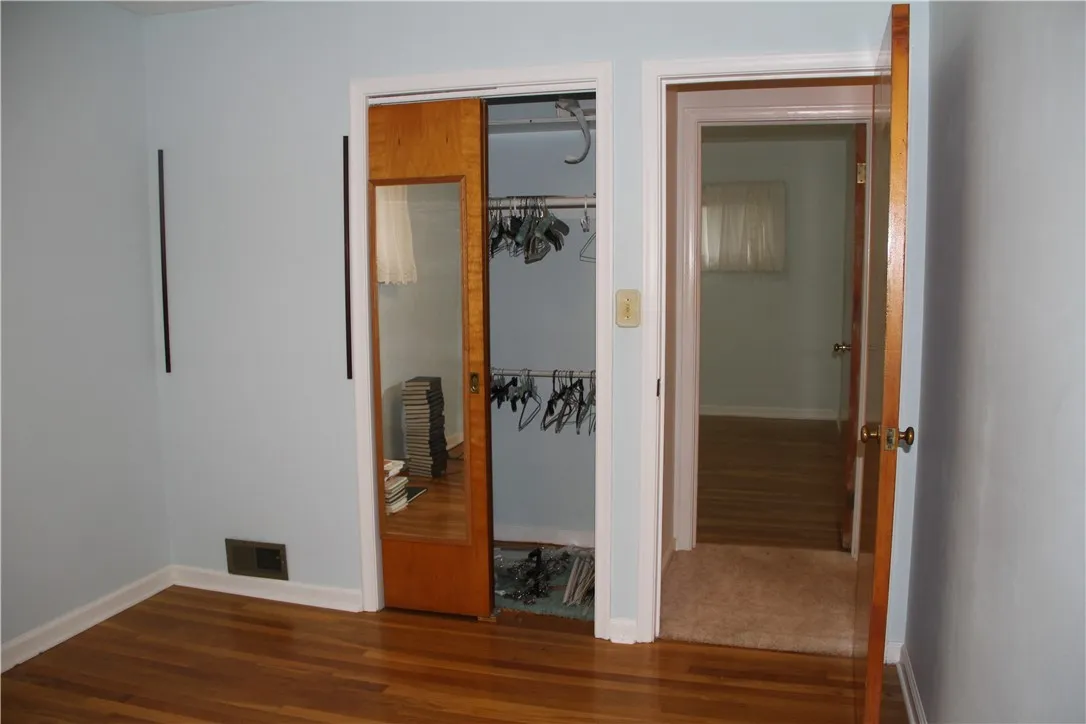 26 Shannon Street, Bath, New York 14810, Bath, New York 14810, 3 Bedrooms Bedrooms, 7 Rooms Rooms,1 BathroomBathrooms,Residential,For Sale,26 Shannon Street, Bath, New York 14810,R1632954