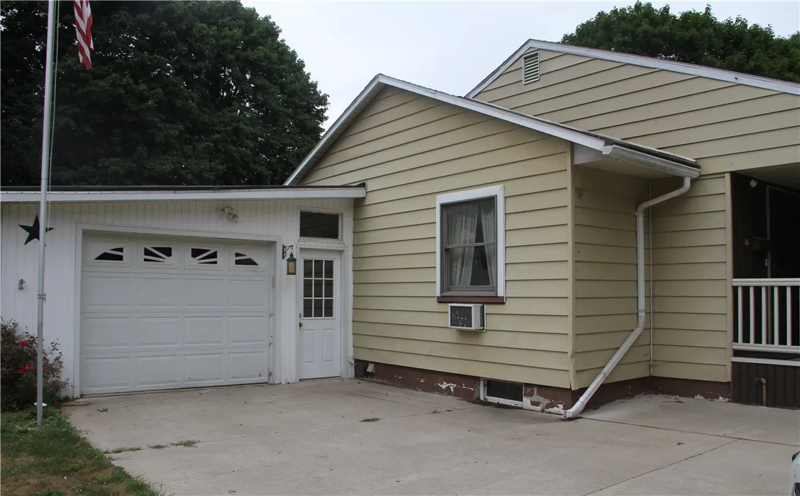 26 Shannon Street, Bath, New York 14810, Bath, New York 14810, 3 Bedrooms Bedrooms, 7 Rooms Rooms,1 BathroomBathrooms,Residential,For Sale,26 Shannon Street, Bath, New York 14810,R1632954