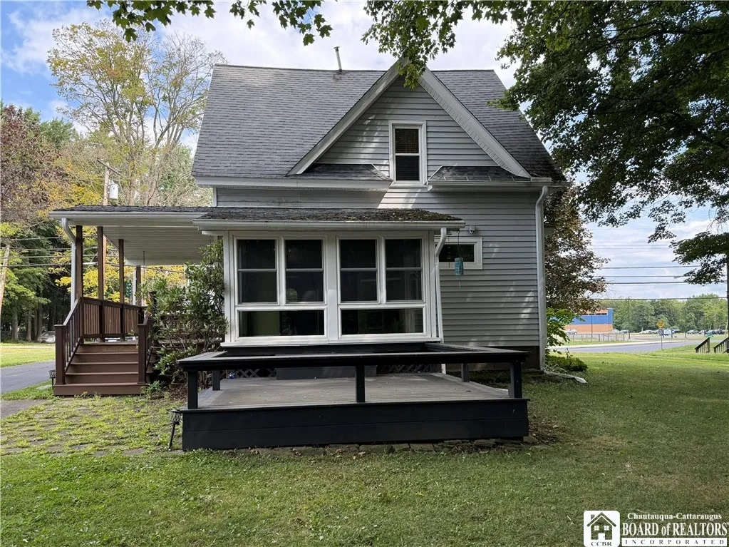 133 Jefferson Street, New Albion, New York 14719, New Albion, New York 14719, 2 Bedrooms Bedrooms, 6 Rooms Rooms,1 BathroomBathrooms,Residential,For Sale,133 Jefferson Street, New Albion, New York 14719,R1632925