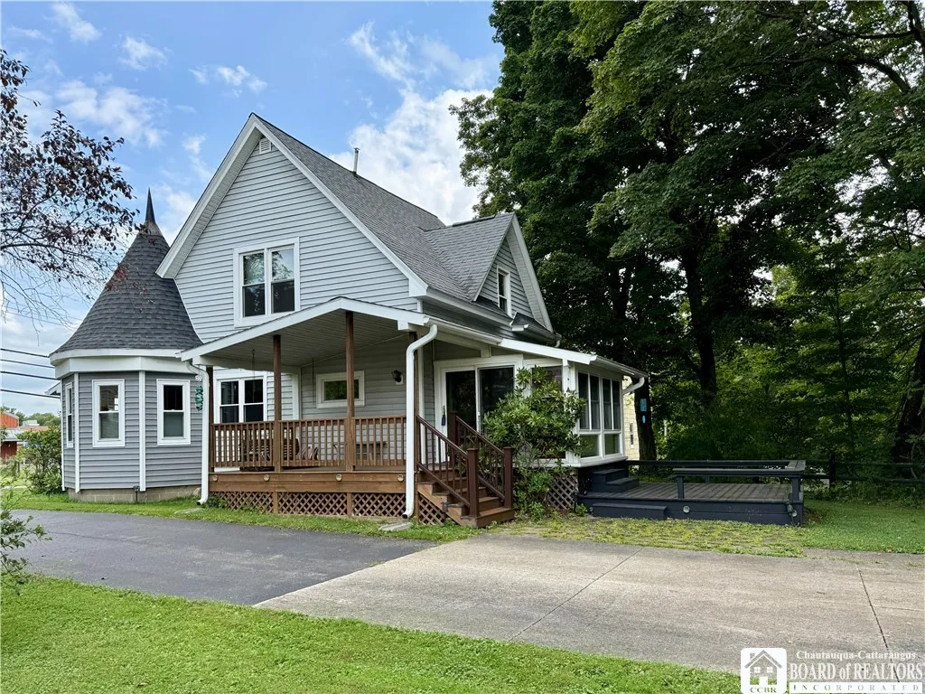 133 Jefferson Street, New Albion, New York 14719, New Albion, New York 14719, 2 Bedrooms Bedrooms, 6 Rooms Rooms,1 BathroomBathrooms,Residential,For Sale,133 Jefferson Street, New Albion, New York 14719,R1632925