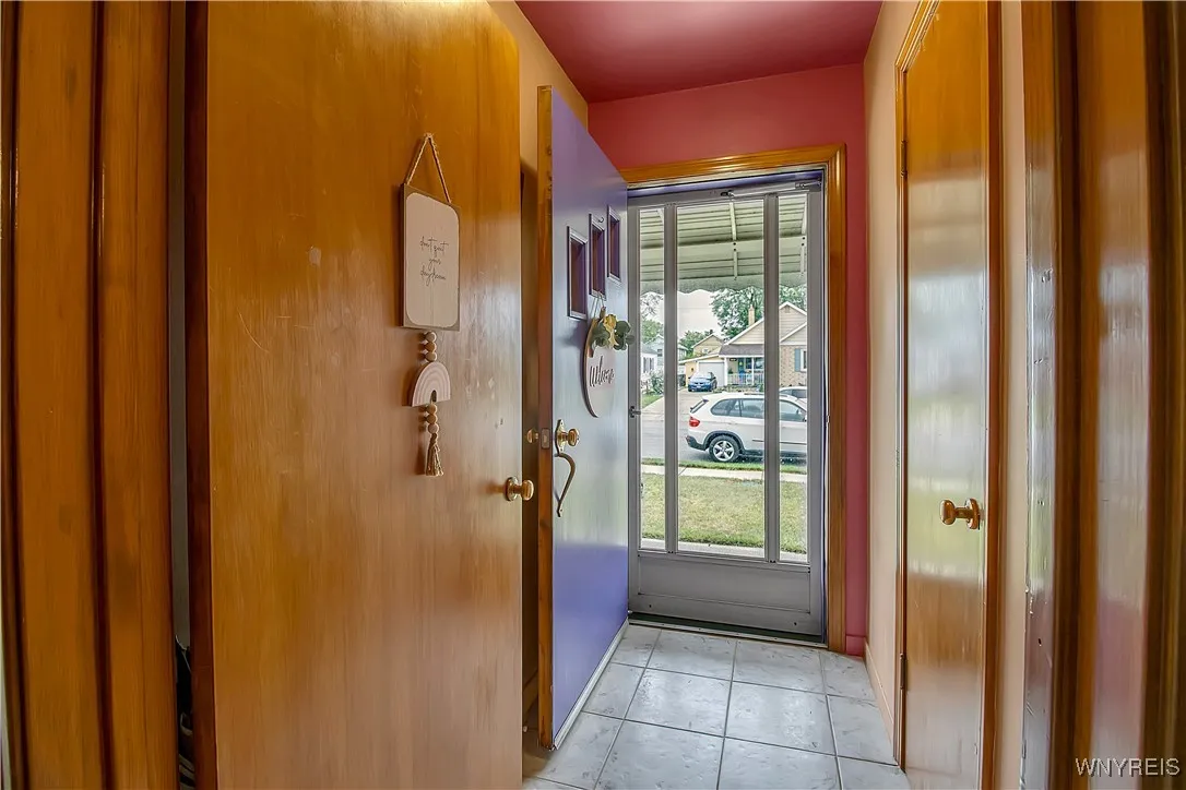 179 Hamilton Boulevard, Tonawanda, New York 14127, Tonawanda, New York 14127, 2 Bedrooms Bedrooms, 4 Rooms Rooms,1 BathroomBathrooms,Residential Lease,For Rent,179 Hamilton Boulevard, Tonawanda, New York 14127,B1632967