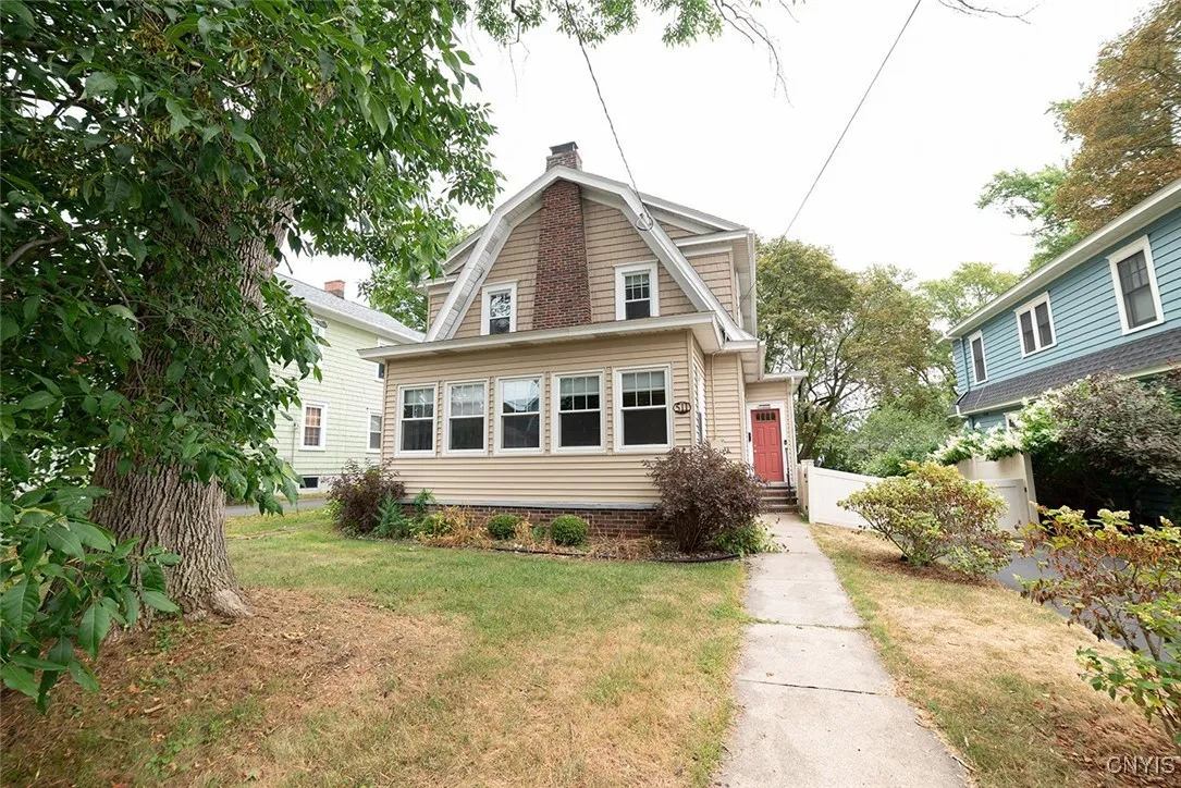 511 Robineau Road, Syracuse, New York 13207, Syracuse, New York 13207, 3 Bedrooms Bedrooms, 7 Rooms Rooms,1 BathroomBathrooms,Residential,For Sale,511 Robineau Road, Syracuse, New York 13207,S1632658