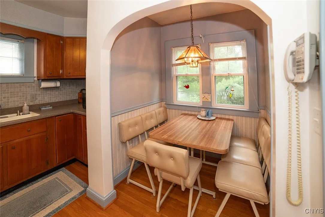 511 Robineau Road, Syracuse, New York 13207, Syracuse, New York 13207, 3 Bedrooms Bedrooms, 7 Rooms Rooms,1 BathroomBathrooms,Residential,For Sale,511 Robineau Road, Syracuse, New York 13207,S1632658