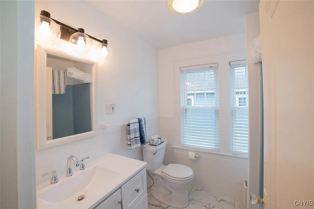 511 Robineau Road, Syracuse, New York 13207, Syracuse, New York 13207, 3 Bedrooms Bedrooms, 7 Rooms Rooms,1 BathroomBathrooms,Residential,For Sale,511 Robineau Road, Syracuse, New York 13207,S1632658