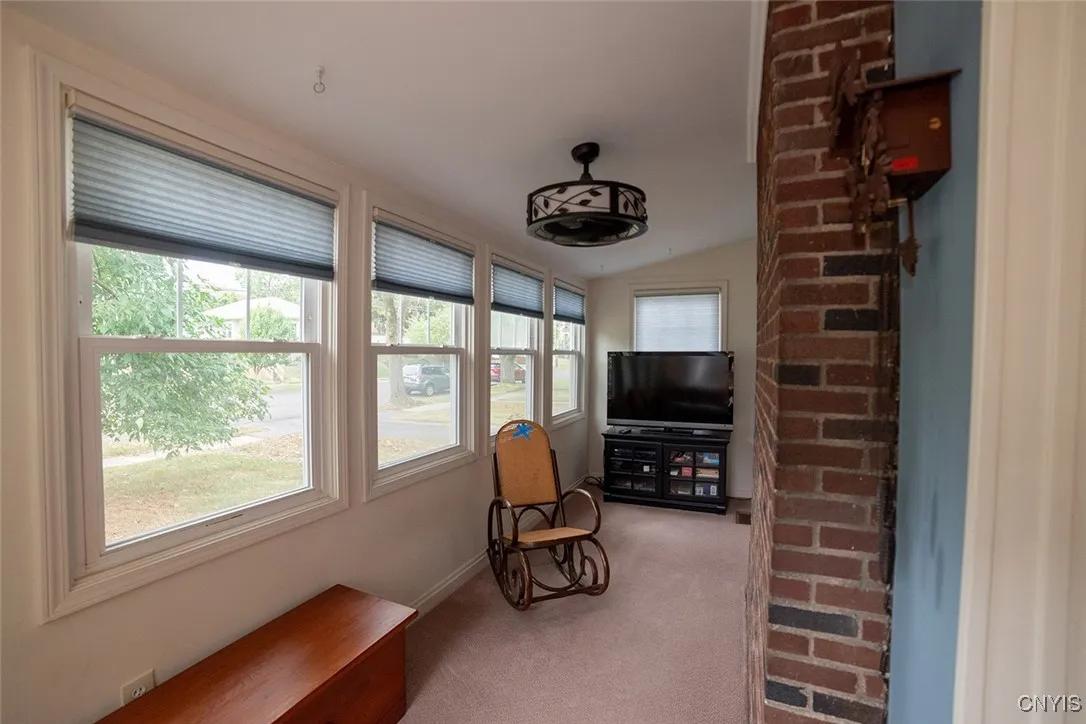 511 Robineau Road, Syracuse, New York 13207, Syracuse, New York 13207, 3 Bedrooms Bedrooms, 7 Rooms Rooms,1 BathroomBathrooms,Residential,For Sale,511 Robineau Road, Syracuse, New York 13207,S1632658