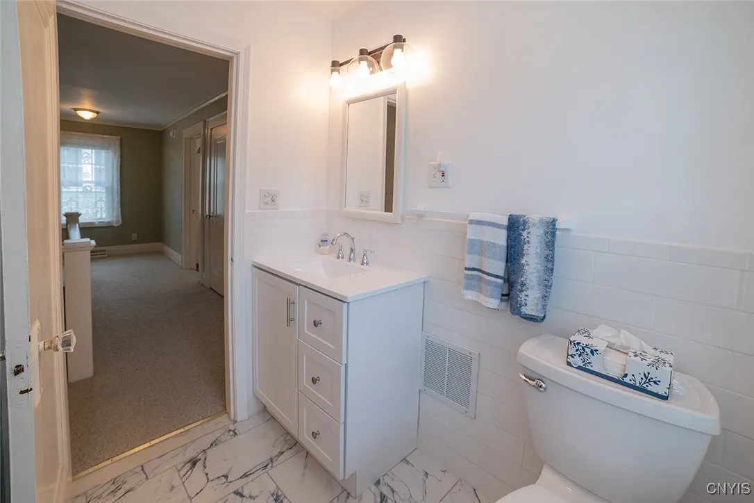 511 Robineau Road, Syracuse, New York 13207, Syracuse, New York 13207, 3 Bedrooms Bedrooms, 7 Rooms Rooms,1 BathroomBathrooms,Residential,For Sale,511 Robineau Road, Syracuse, New York 13207,S1632658