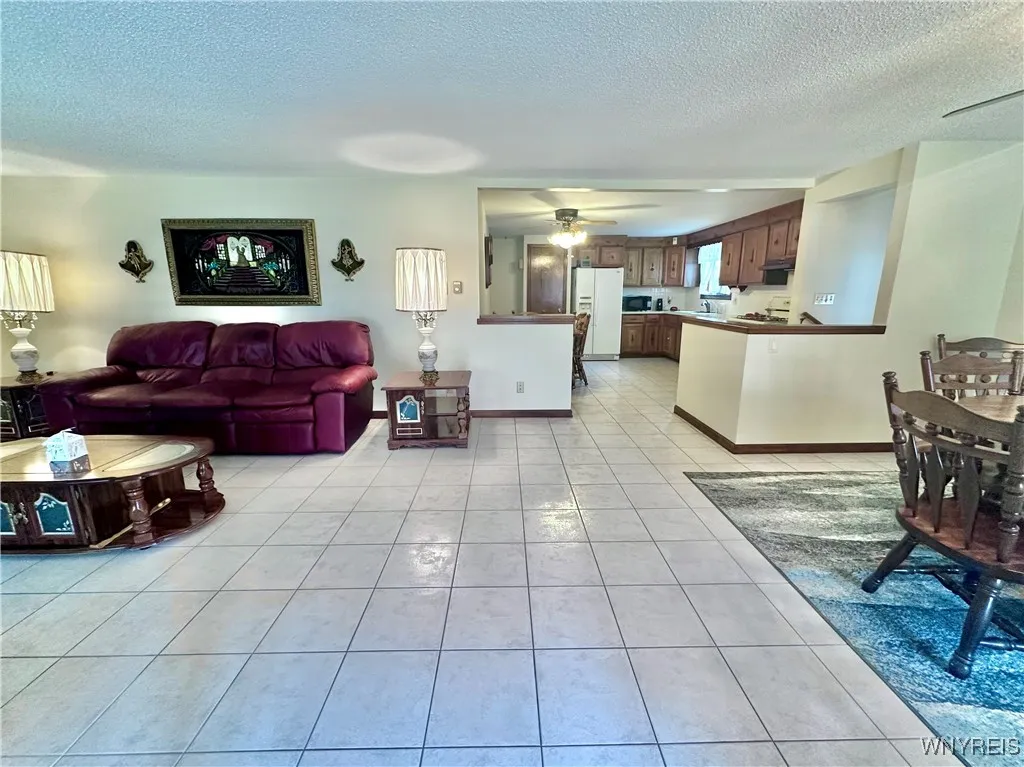 83 Barbados Drive, Cheektowaga, New York 14227, Cheektowaga, New York 14227, 3 Bedrooms Bedrooms, 7 Rooms Rooms,2 BathroomsBathrooms,Residential,For Sale,83 Barbados Drive, Cheektowaga, New York 14227,B1632620