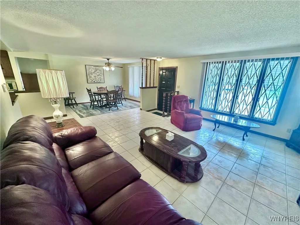 83 Barbados Drive, Cheektowaga, New York 14227, Cheektowaga, New York 14227, 3 Bedrooms Bedrooms, 7 Rooms Rooms,2 BathroomsBathrooms,Residential,For Sale,83 Barbados Drive, Cheektowaga, New York 14227,B1632620