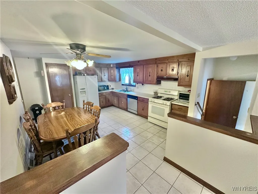 83 Barbados Drive, Cheektowaga, New York 14227, Cheektowaga, New York 14227, 3 Bedrooms Bedrooms, 7 Rooms Rooms,2 BathroomsBathrooms,Residential,For Sale,83 Barbados Drive, Cheektowaga, New York 14227,B1632620