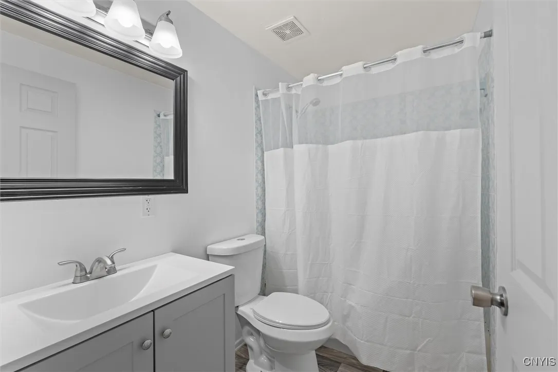 8402b Shallowcreek Road, Clay, New York 13090, Clay, New York 13090, 3 Bedrooms Bedrooms, 5 Rooms Rooms,1 BathroomBathrooms,Residential,For Sale,8402b Shallowcreek Road, Clay, New York 13090,S1630989