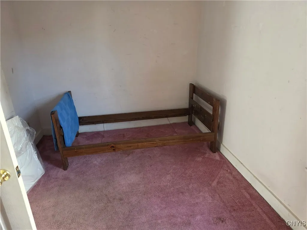 1st floor bedroom or office