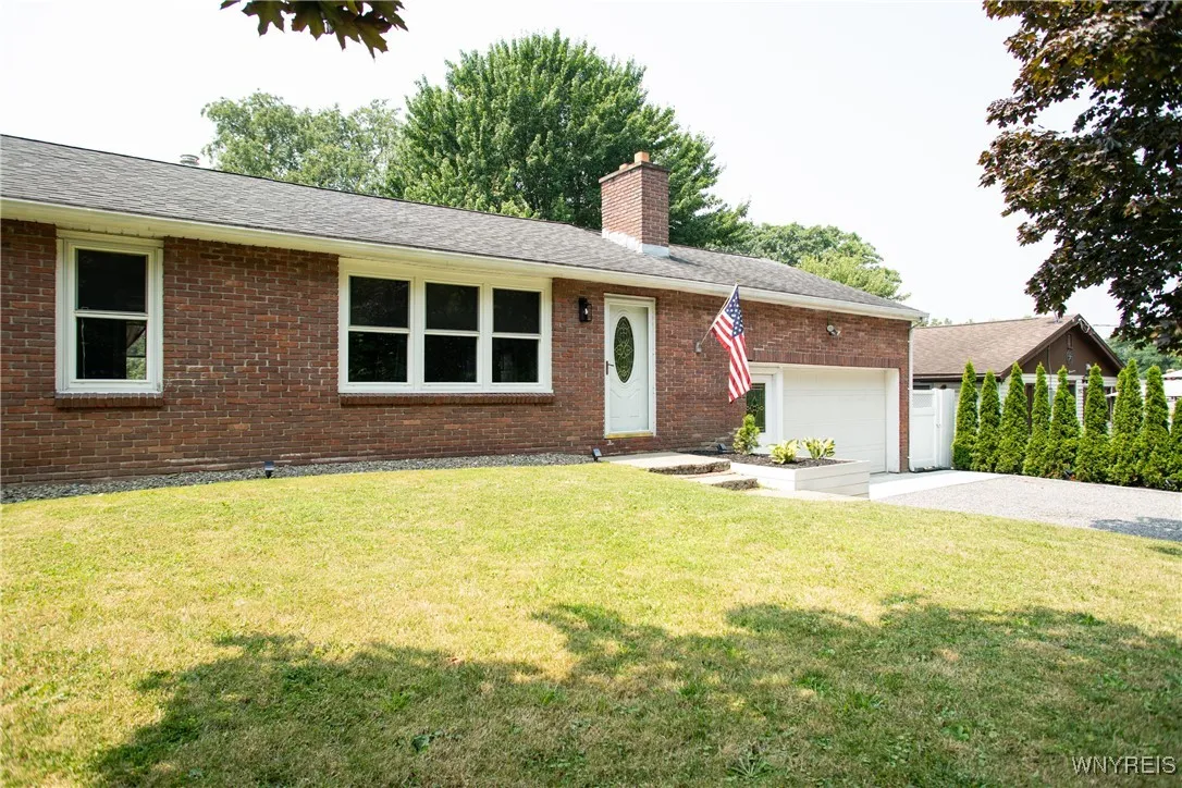 10428 Front Street, North Collins, New York 14111, North Collins, New York 14111, 3 Bedrooms Bedrooms, 6 Rooms Rooms,1 BathroomBathrooms,Residential,For Sale,10428 Front Street, North Collins, New York 14111,B1632966