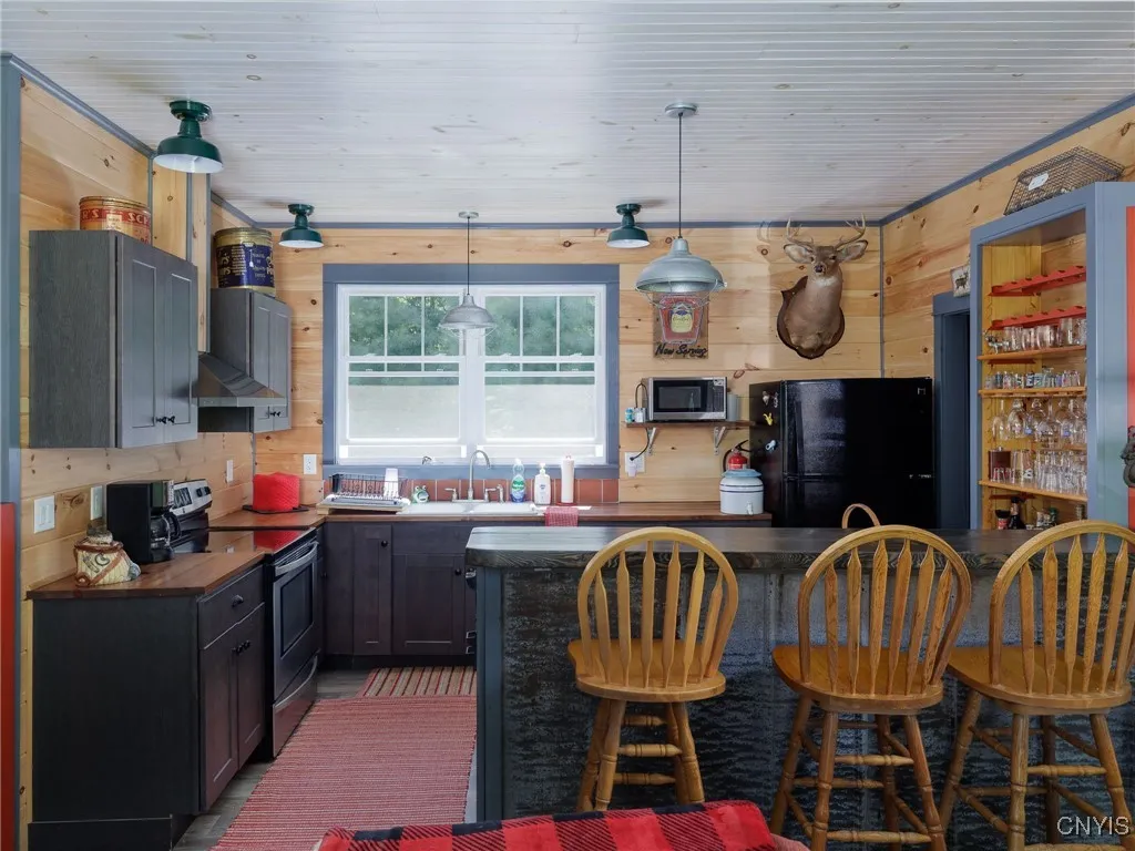 116 Aldrich Rd/prvt, Fine, New York 13639, Fine, New York 13639, 2 Bedrooms Bedrooms, 6 Rooms Rooms,1 BathroomBathrooms,Residential,For Sale,116 Aldrich Rd/prvt, Fine, New York 13639,S1632984