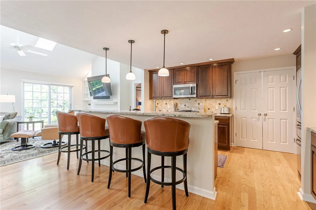 72 Windward Way, Canandaigua City, New York 14424, Canandaigua City, New York 14424, 3 Bedrooms Bedrooms, 9 Rooms Rooms,3 BathroomsBathrooms,Residential Lease,For Rent,72 Windward Way, Canandaigua City, New York 14424,R1632994