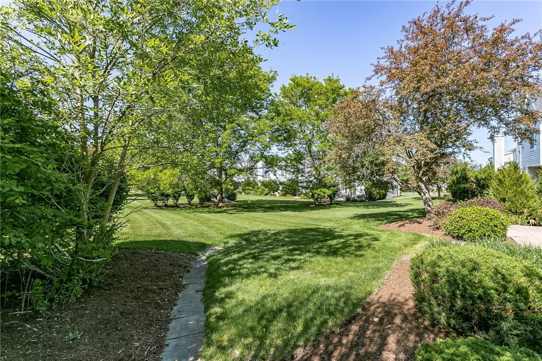 72 Windward Way, Canandaigua City, New York 14424, Canandaigua City, New York 14424, 3 Bedrooms Bedrooms, 9 Rooms Rooms,3 BathroomsBathrooms,Residential Lease,For Rent,72 Windward Way, Canandaigua City, New York 14424,R1632994