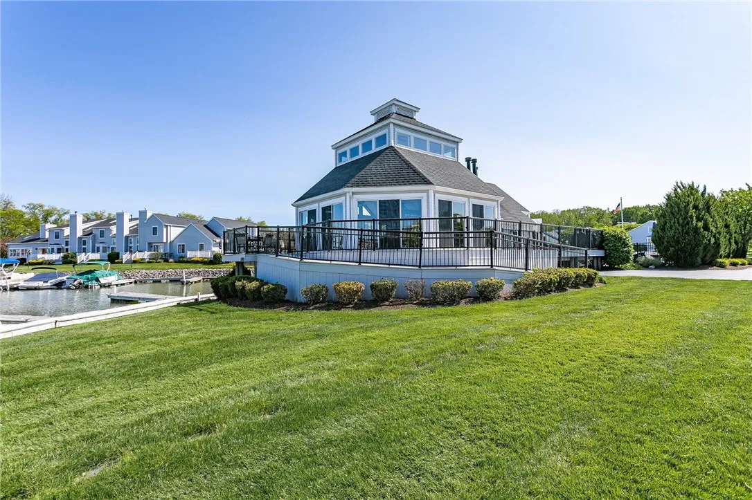 72 Windward Way, Canandaigua City, New York 14424, Canandaigua City, New York 14424, 3 Bedrooms Bedrooms, 9 Rooms Rooms,3 BathroomsBathrooms,Residential Lease,For Rent,72 Windward Way, Canandaigua City, New York 14424,R1632994