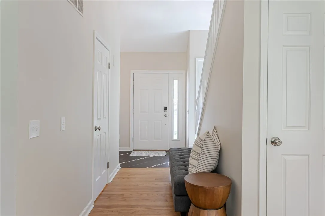 72 Windward Way, Canandaigua City, New York 14424, Canandaigua City, New York 14424, 3 Bedrooms Bedrooms, 9 Rooms Rooms,3 BathroomsBathrooms,Residential Lease,For Rent,72 Windward Way, Canandaigua City, New York 14424,R1632994
