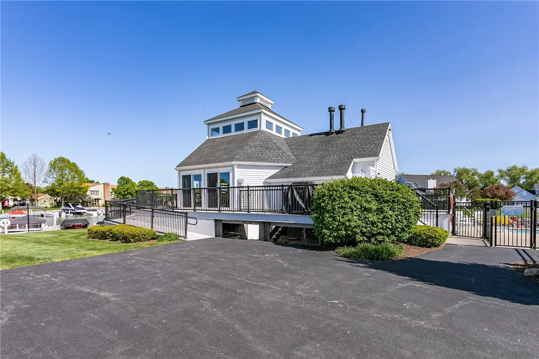 72 Windward Way, Canandaigua City, New York 14424, Canandaigua City, New York 14424, 3 Bedrooms Bedrooms, 9 Rooms Rooms,3 BathroomsBathrooms,Residential Lease,For Rent,72 Windward Way, Canandaigua City, New York 14424,R1632994