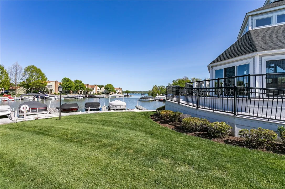 72 Windward Way, Canandaigua City, New York 14424, Canandaigua City, New York 14424, 3 Bedrooms Bedrooms, 9 Rooms Rooms,3 BathroomsBathrooms,Residential Lease,For Rent,72 Windward Way, Canandaigua City, New York 14424,R1632994
