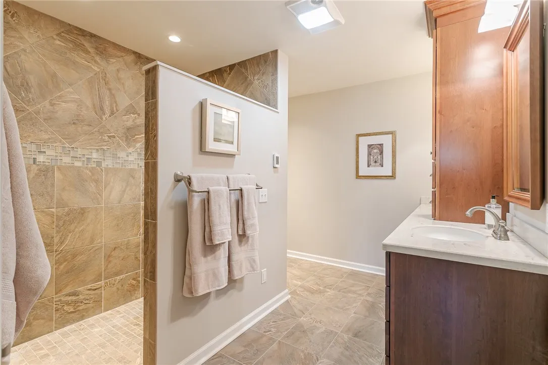 72 Windward Way, Canandaigua City, New York 14424, Canandaigua City, New York 14424, 3 Bedrooms Bedrooms, 9 Rooms Rooms,3 BathroomsBathrooms,Residential Lease,For Rent,72 Windward Way, Canandaigua City, New York 14424,R1632994