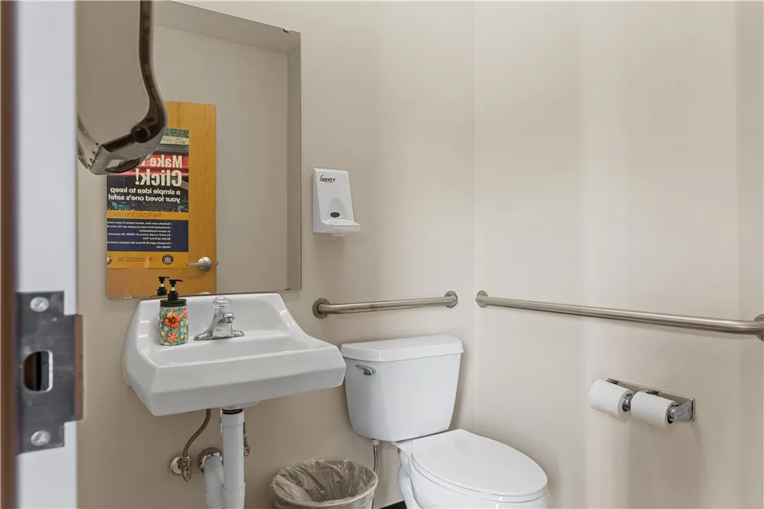 5 Leonard Way, Deposit, New York 13754, Deposit, New York 13754, ,Commercial Sale,For Sale,5 Leonard Way, Deposit, New York 13754,R1628345