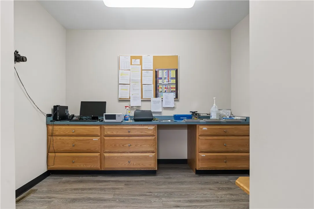 5 Leonard Way, Deposit, New York 13754, Deposit, New York 13754, ,Commercial Sale,For Sale,5 Leonard Way, Deposit, New York 13754,R1628345
