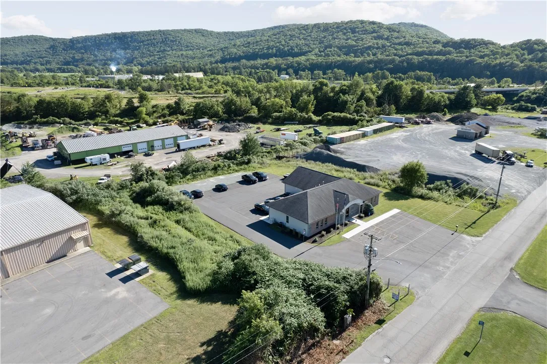 5 Leonard Way, Deposit, New York 13754, Deposit, New York 13754, ,Commercial Sale,For Sale,5 Leonard Way, Deposit, New York 13754,R1628345