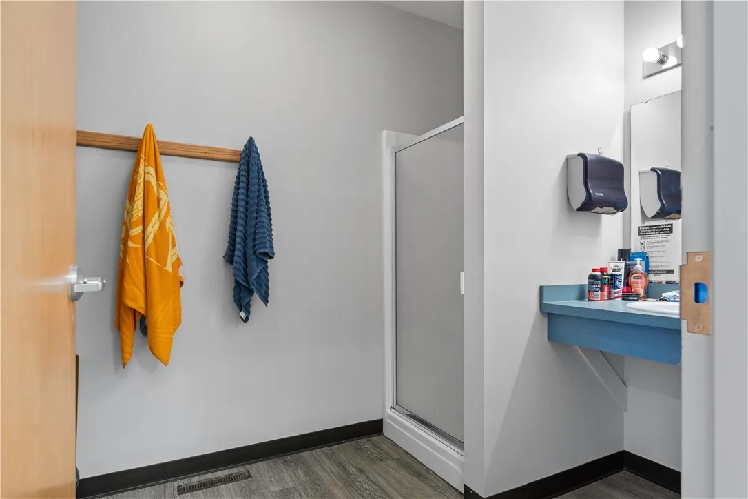 5 Leonard Way, Deposit, New York 13754, Deposit, New York 13754, ,Commercial Sale,For Sale,5 Leonard Way, Deposit, New York 13754,R1628345