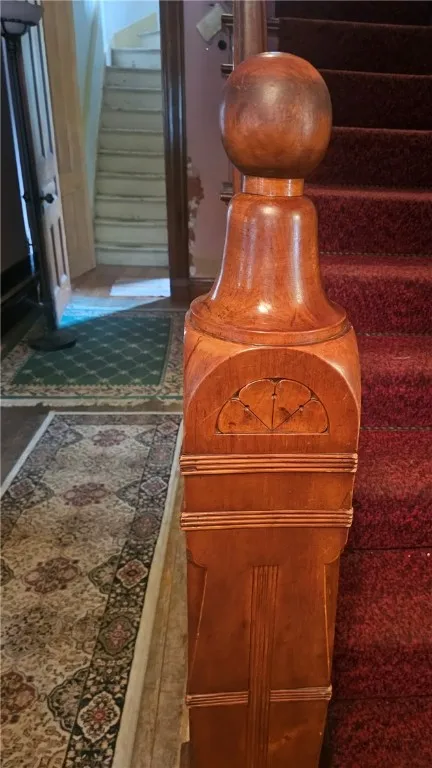 Newel post