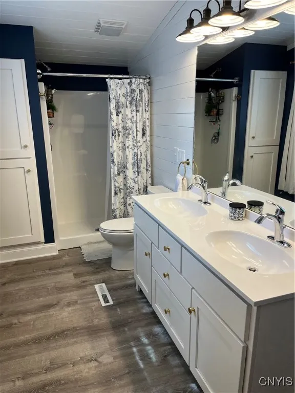 209 East Main Street, Hounsfield, New York 13685, Hounsfield, New York 13685, 4 Bedrooms Bedrooms, 10 Rooms Rooms,3 BathroomsBathrooms,Residential,For Sale,209 East Main Street, Hounsfield, New York 13685,S1632986
