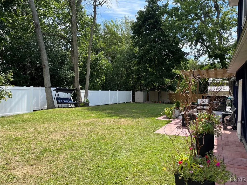 209 East Main Street, Hounsfield, New York 13685, Hounsfield, New York 13685, 4 Bedrooms Bedrooms, 10 Rooms Rooms,3 BathroomsBathrooms,Residential,For Sale,209 East Main Street, Hounsfield, New York 13685,S1632986