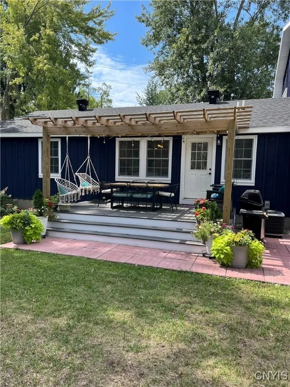 209 East Main Street, Hounsfield, New York 13685, Hounsfield, New York 13685, 4 Bedrooms Bedrooms, 10 Rooms Rooms,3 BathroomsBathrooms,Residential,For Sale,209 East Main Street, Hounsfield, New York 13685,S1632986