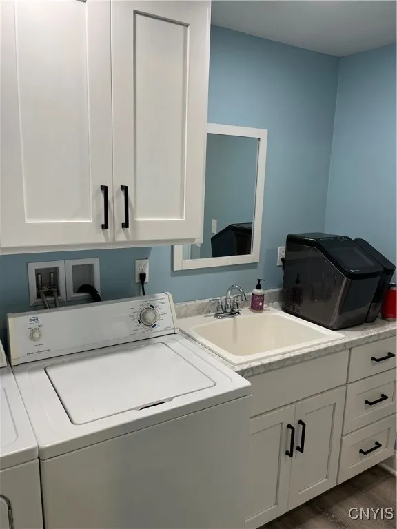 209 East Main Street, Hounsfield, New York 13685, Hounsfield, New York 13685, 4 Bedrooms Bedrooms, 10 Rooms Rooms,3 BathroomsBathrooms,Residential,For Sale,209 East Main Street, Hounsfield, New York 13685,S1632986