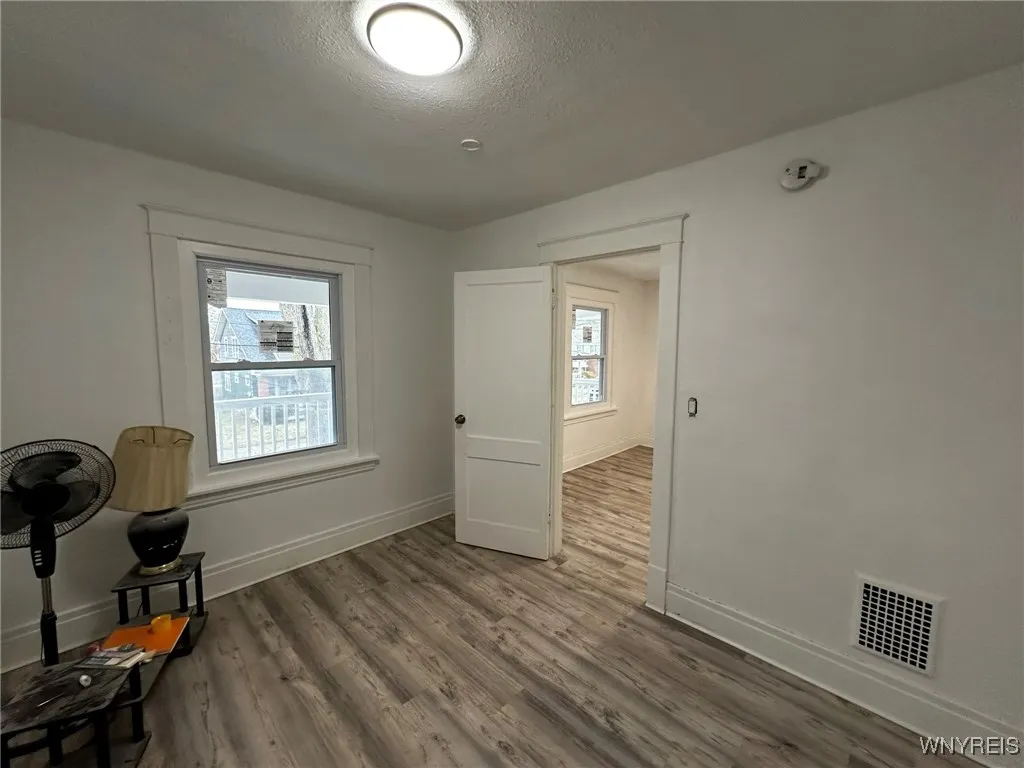 1533 La Salle Avenue, Niagara Falls, New York 1430, Niagara Falls, New York 14301, 4 Bedrooms Bedrooms, ,2 BathroomsBathrooms,Residential,For Sale,1533 La Salle Avenue, Niagara Falls, New York 1430,B1632999