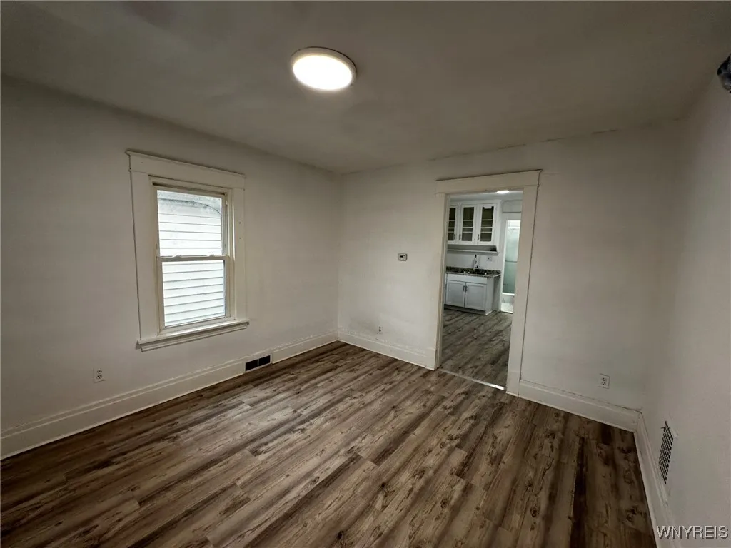 1533 La Salle Avenue, Niagara Falls, New York 1430, Niagara Falls, New York 14301, 4 Bedrooms Bedrooms, ,2 BathroomsBathrooms,Residential,For Sale,1533 La Salle Avenue, Niagara Falls, New York 1430,B1632999