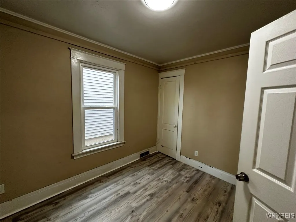 1533 La Salle Avenue, Niagara Falls, New York 1430, Niagara Falls, New York 14301, 4 Bedrooms Bedrooms, ,2 BathroomsBathrooms,Residential,For Sale,1533 La Salle Avenue, Niagara Falls, New York 1430,B1632999