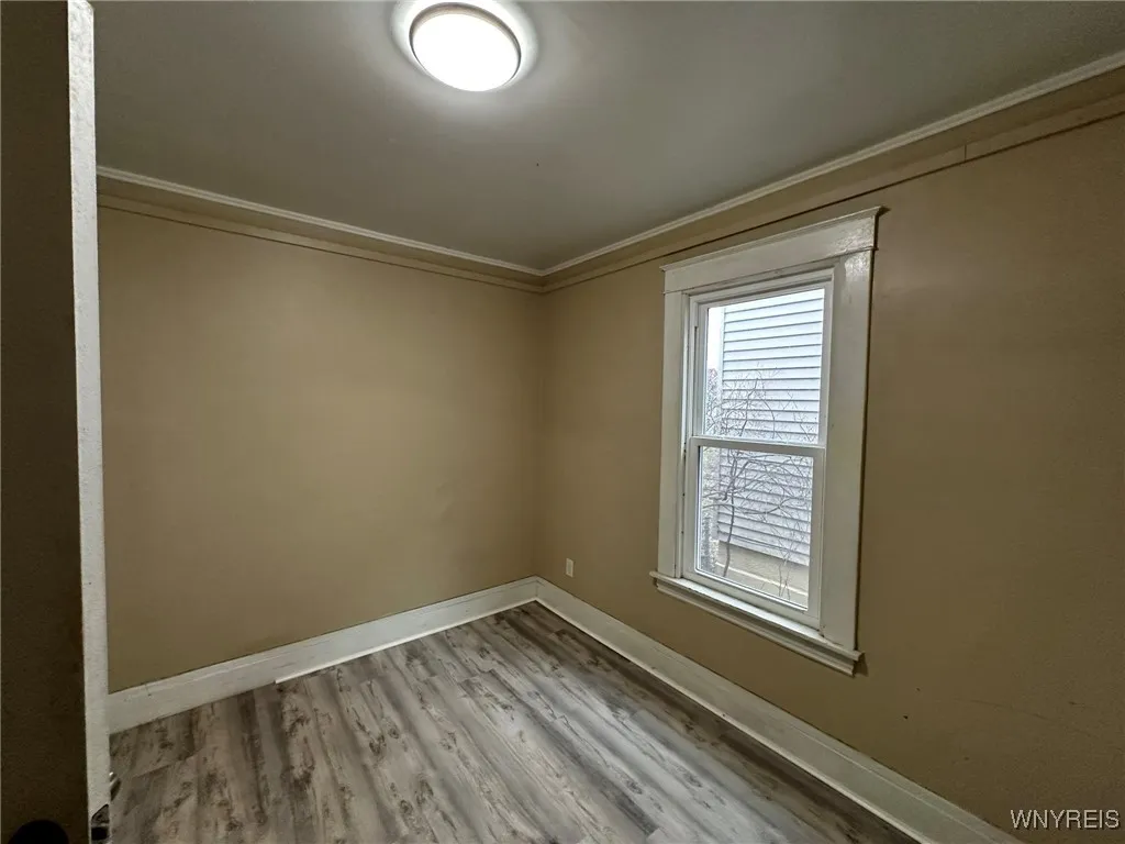 1533 La Salle Avenue, Niagara Falls, New York 1430, Niagara Falls, New York 14301, 4 Bedrooms Bedrooms, ,2 BathroomsBathrooms,Residential,For Sale,1533 La Salle Avenue, Niagara Falls, New York 1430,B1632999