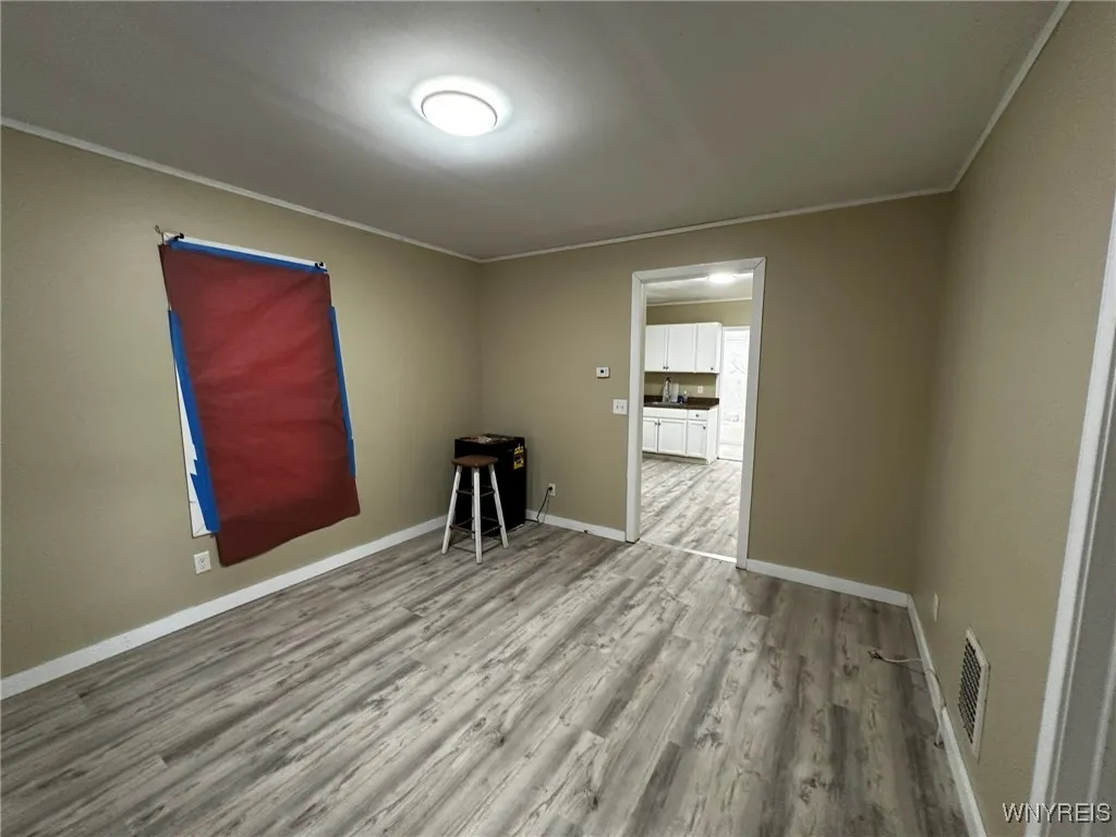 1533 La Salle Avenue, Niagara Falls, New York 1430, Niagara Falls, New York 14301, 4 Bedrooms Bedrooms, ,2 BathroomsBathrooms,Residential,For Sale,1533 La Salle Avenue, Niagara Falls, New York 1430,B1632999
